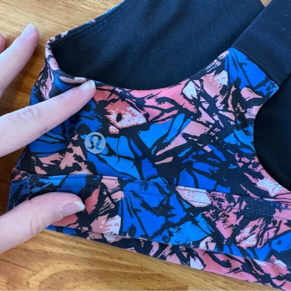 Lululemon All Sport Bra III Paint Storm Harbor Blue Luxtreme Cross Straps Size 8 - Picture 4 of 5